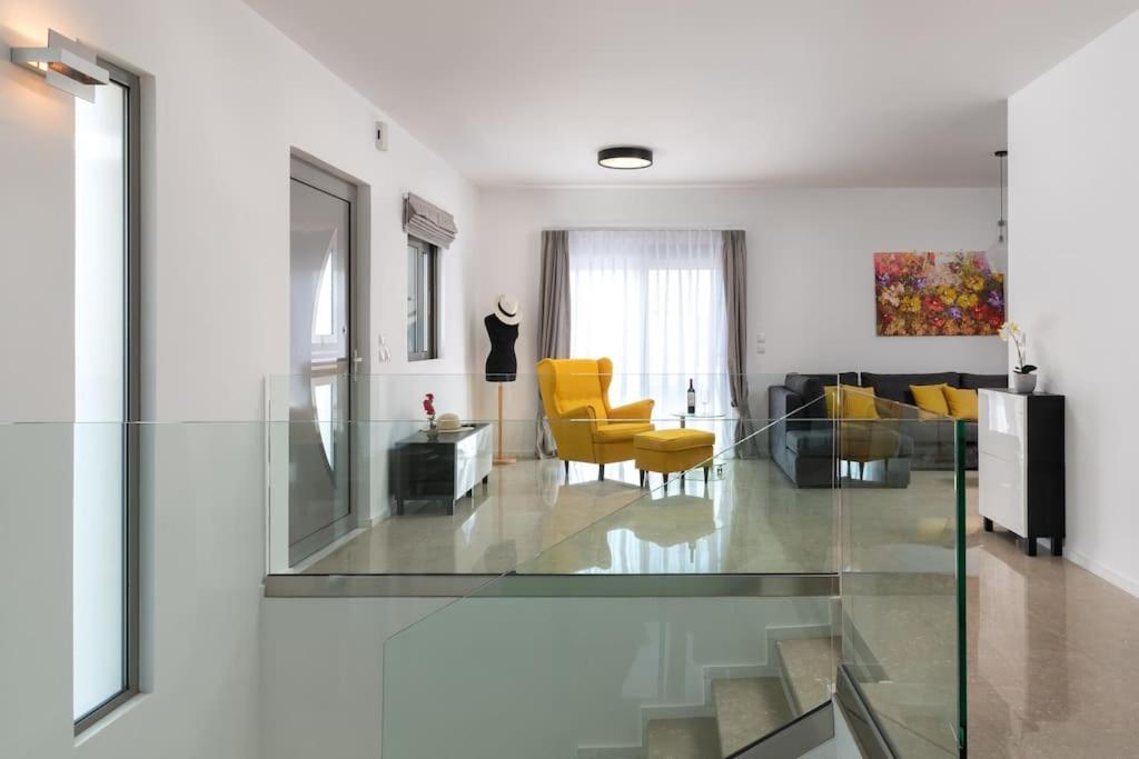 Luxurious And Modern House Near Town And Beach Asgourou Exterior photo